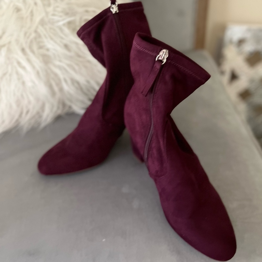 🌟🌟Steve Madden Deep Burgundy Heeled Boots